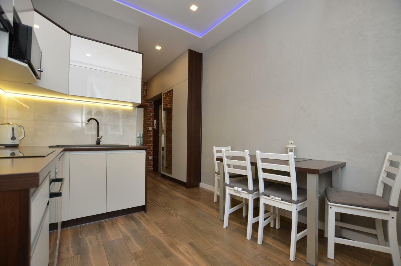 Flat Bahan Wroclaw